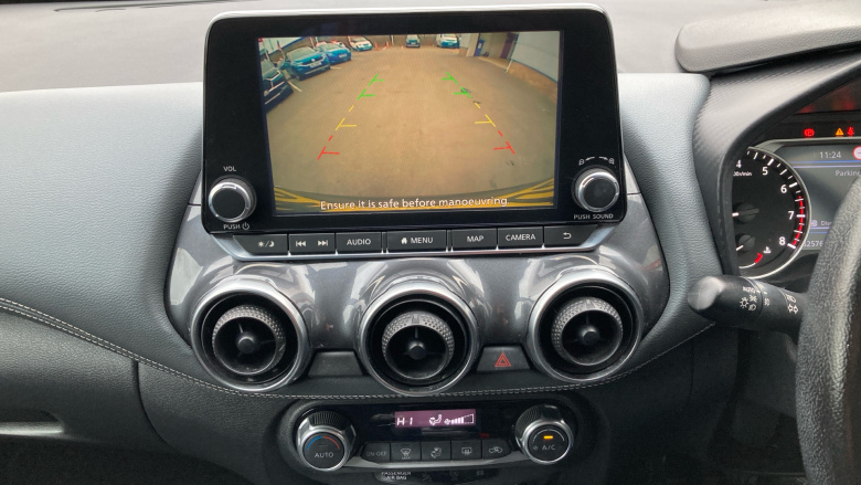 Nissan Juke 1.0 DiG-T N-Connecta 5dr Petrol Hatchback